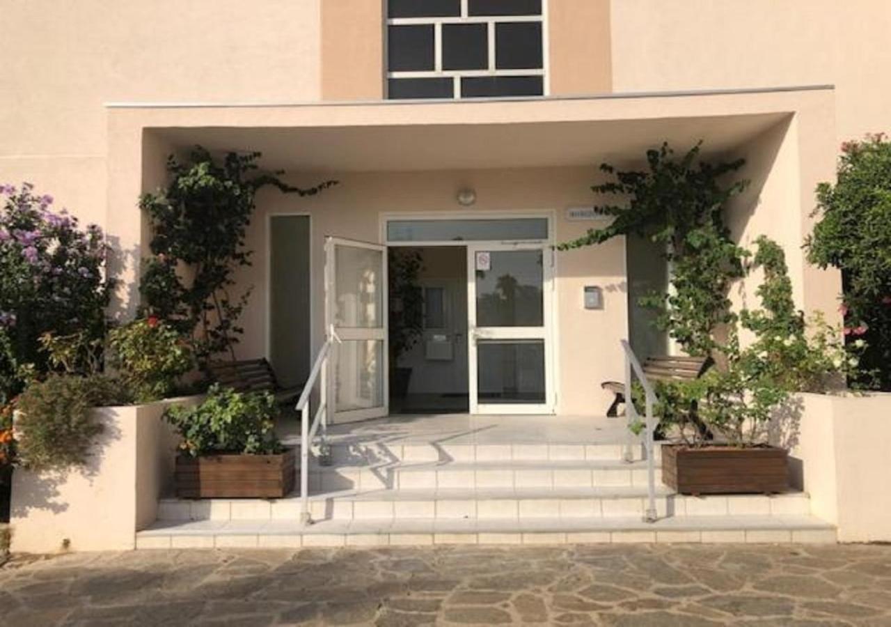 Studio Direct Plage Le Lavandou Exterior photo